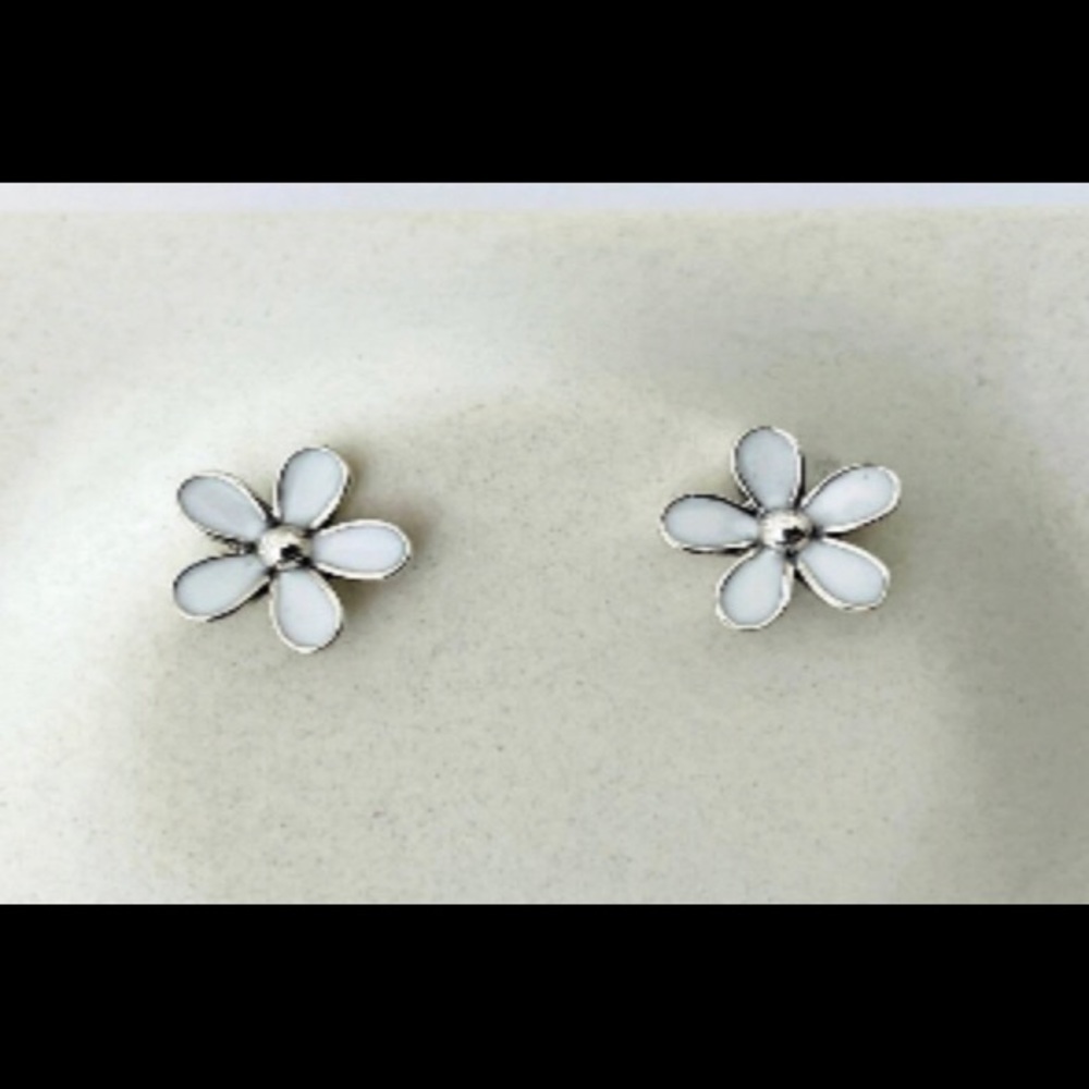 Pandora Daisy Earrings Studs